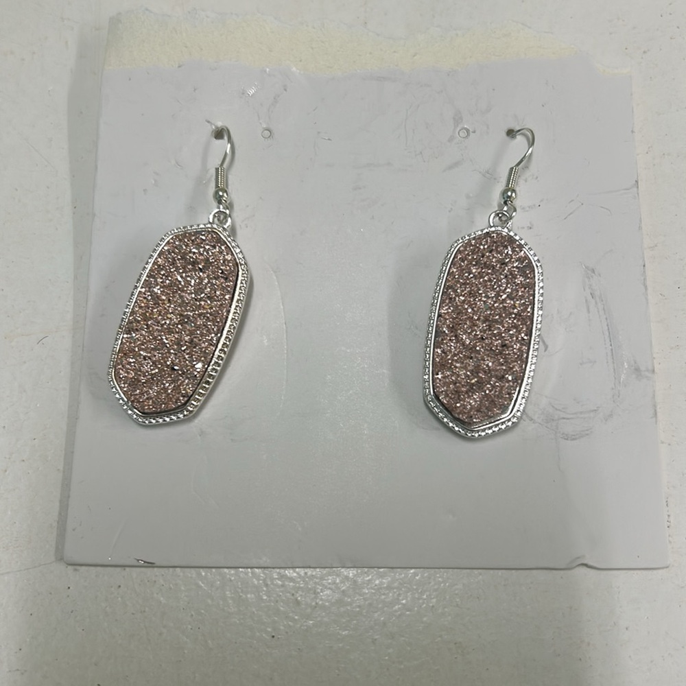 Lot of Jewelry - Picture 7 of 7